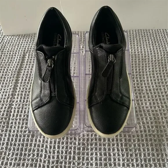 Clarks Women's Layton Rae Black Leather Zip Casual Sneakers‎ - Picture 2 of 7